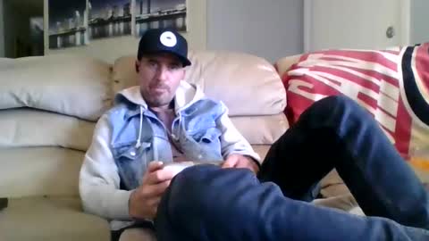 Snapshot of fat_dick_brian chatting on April 22, 2026, 7:15 pm FATdickBOY online show from April 22, 2026, 7:15 pm