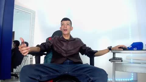 Snapshot of favel_gomez7 chatting on December 20, 2024, 7:50 pm Favel Gomez online show from December 20, 2024, 7:50 pm
