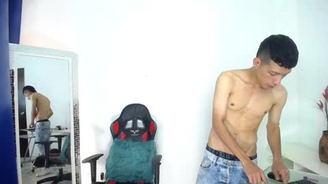 Snapshot of favel_gomez7 chatting on December 21, 2024, 7:27 pm Favel Gomez online show from December 21, 2024, 7:27 pm