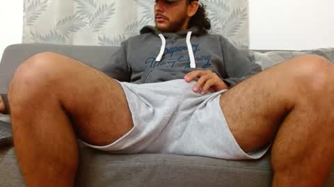 favid95 online show from September 25, 2025, 12:42 pm