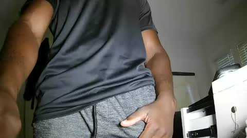 Snapshot of favorite_side_dick chatting on June 15, 2026, 1:24 pm BBc 3thirdleg online show from June 15, 2026, 1:24 pm