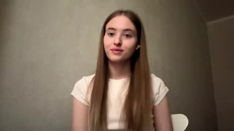 Snapshot of fawnfuzz chatting on May 13, 2026, 9:50 am Sofia online show from May 13, 2026, 9:50 am