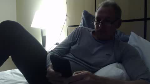 Snapshot of fdguy44 chatting on May 8, 2026, 12:16 am K online show from May 8, 2026, 12:16 am