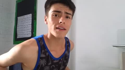 feeenti_dream online show from July 23, 2026, 9:35 pm