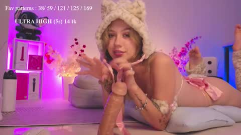 Snapshot of feelbetterwithme chatting on October 13, 2025, 4:01 am Princess Kate HOT ANAL VID ON FANSLY Help me reach 100 likes online show from October 13, 2025, 4:01 am