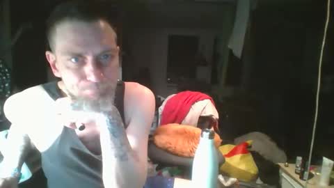 Snapshot of feelfemdom chatting on May 19, 2026, 1:56 am feelfemdom online show from May 19, 2026, 1:56 am