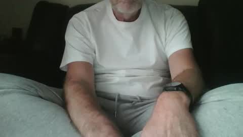 Snapshot of feet_fan69 chatting on October 10, 2025, 4:06 pm John Buck online show from October 10, 2025, 4:06 pm