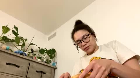 Soley online show from February 24, 2025, 1:35 am