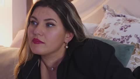 FeliciaKrige online show from February 19, 2025, 12:14 am