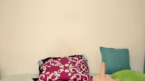 Snapshot of felina_ardiente chatting on April 15, 2026, 10:55 am felina_ardiente online show from April 15, 2026, 10:55 am