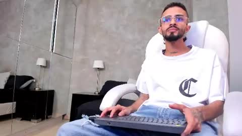 Felipe online show from July 20, 2026, 10:39 am