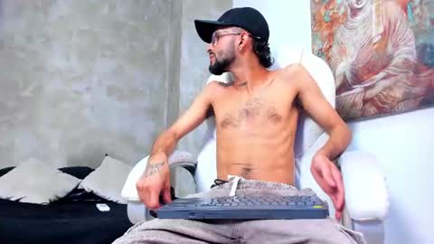 Felipe online show from July 26, 2026, 3:25 am