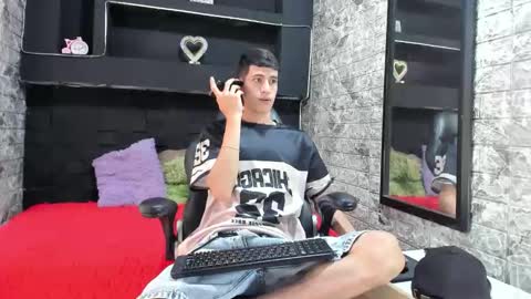 Snapshot of felipe_fiire chatting on May 4, 2026, 2:57 pm felipe fiire online show from May 4, 2026, 2:57 pm