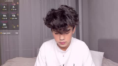 Snapshot of felix_rey chatting on June 28, 2026, 11:00 pm Felix online show from June 28, 2026, 11:00 pm
