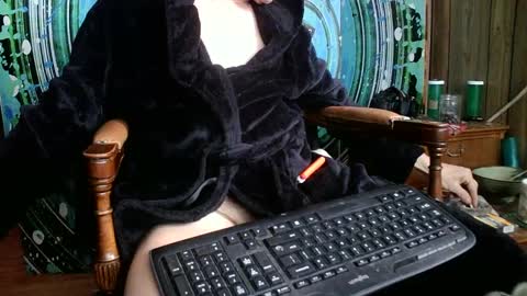 Snapshot of fellatioauto chatting on February 8, 2025, 5:18 pm hungnsexy online show from February 8, 2025, 5:18 pm