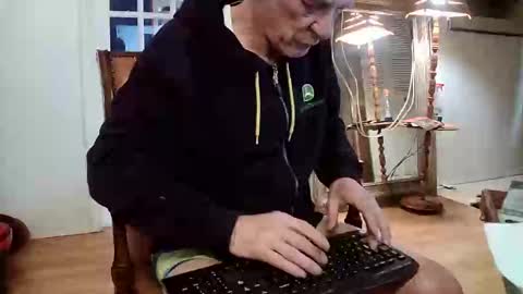Snapshot of fellatioauto chatting on March 4, 2025, 1:12 am hungnsexy online show from March 4, 2025, 1:12 am
