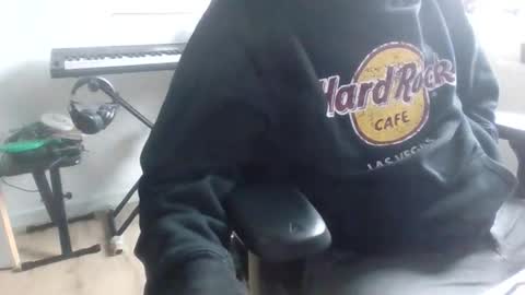 Snapshot of fem_alice_louis_dom chatting on October 1, 2025, 8:42 am fem_alice_louis_dom online show from October 1, 2025, 8:42 am