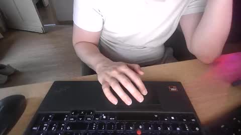 Snapshot of fem_alice_louis_dom chatting on May 27, 2026, 5:54 pm fem_alice_louis_dom online show from May 27, 2026, 5:54 pm