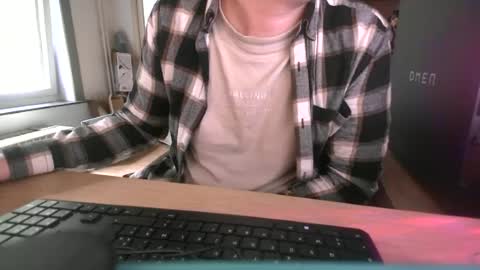 Snapshot of fem_alice_louis_dom chatting on June 15, 2026, 5:26 pm fem_alice_louis_dom online show from June 15, 2026, 5:26 pm