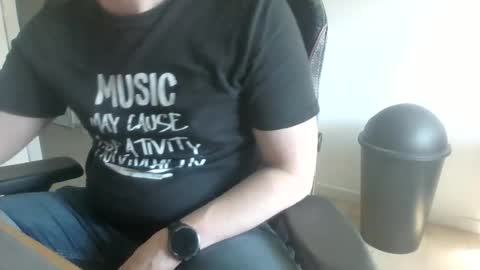 Snapshot of fem_alice_louis_dom chatting on June 24, 2026, 2:27 pm fem_alice_louis_dom online show from June 24, 2026, 2:27 pm