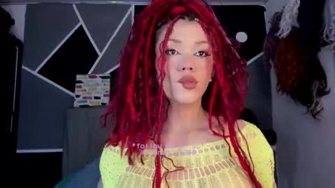 fem_boy6 online show from November 12, 2025, 9:25 pm