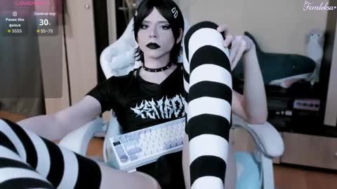 Snapshot of femalexa chatting on June 1, 2026, 7:04 pm Alexa online show from June 1, 2026, 7:04 pm