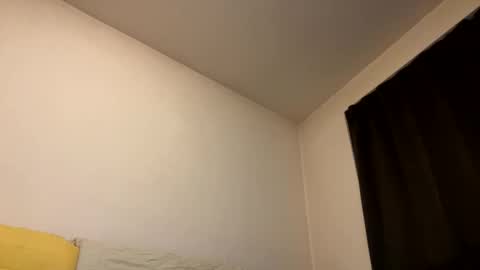 Femboyhorse online show from April 11, 2026, 12:04 am