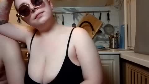 Snapshot of femdom_room chatting on February 15, 2025, 1:05 pm femdom_room online show from February 15, 2025, 1:05 pm