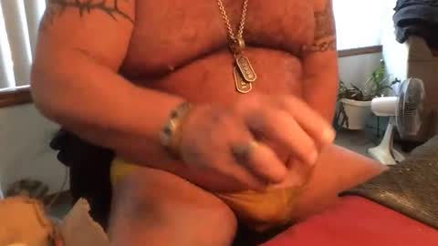 Snapshot of femdomisgood chatting on May 21, 2026, 4:36 pm Femdomisgood online show from May 21, 2026, 4:36 pm