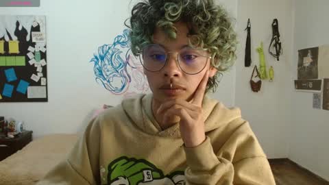 Snapshot of fenixmfx chatting on January 13, 2025, 10:13 pm Fenix online show from January 13, 2025, 10:13 pm