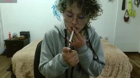 Snapshot of fenixmfx chatting on February 18, 2025, 10:14 pm Fenix online show from February 18, 2025, 10:14 pm