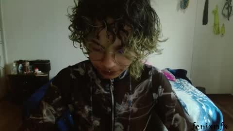 Snapshot of fenixmfx chatting on March 4, 2025, 9:11 pm Fenix online show from March 4, 2025, 9:11 pm