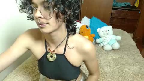 Snapshot of fenixmfx chatting on October 27, 2025, 7:51 pm Fenix online show from October 27, 2025, 7:51 pm