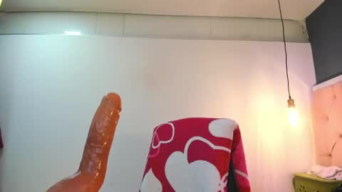 Fernanda online show from February 27, 2025, 1:28 pm