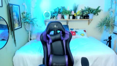 Fernanda Diaz online show from September 17, 2025, 4:41 pm