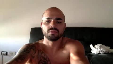 Snapshot of ferpaisa2024 chatting on December 2, 2024, 10:01 pm insta ferxx1210 Fercho online show from December 2, 2024, 10:01 pm