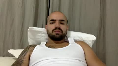 Snapshot of ferpaisa2024 chatting on December 10, 2024, 2:05 am insta ferxx1210 Fercho online show from December 10, 2024, 2:05 am