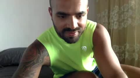 Snapshot of ferpaisa2024 chatting on January 1, 2025, 6:16 pm insta ferxx1210 Fercho online show from January 1, 2025, 6:16 pm