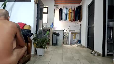 Snapshot of ferpaisa2024 chatting on October 21, 2025, 3:46 pm insta ferxx1210 Fercho online show from October 21, 2025, 3:46 pm