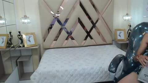 FER PHOENIX online show from February 10, 2025, 6:31 am