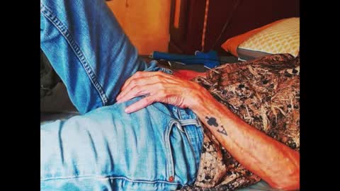 ferra_testarossa online show from December 23, 2024, 5:17 am