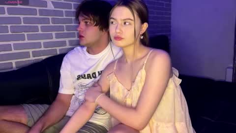 Snapshot of fetchingcouplee chatting on November 5, 2025, 2:39 pm Tina and Tomas online show from November 5, 2025, 2:39 pm