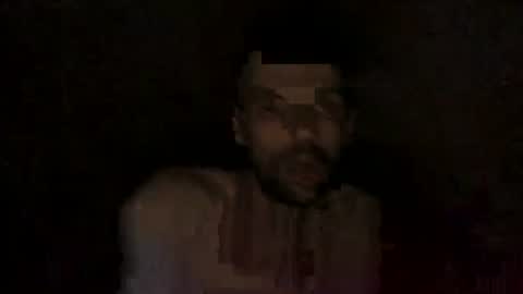 Raised in 90s online show from May 31, 2026, 8:32 pm