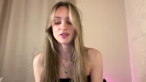 Lisa online show from January 14, 2025, 1:38 pm