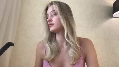 Lisa online show from October 5, 2025, 6:01 am