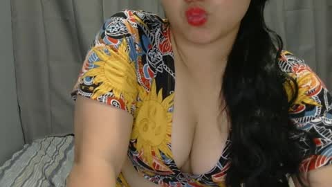 fhwilloughbyxx online show from April 7, 2026, 6:36 am