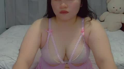 fhwilloughbyxx online show from April 17, 2026, 9:45 am