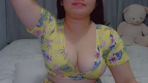 fhwilloughbyxx online show from April 17, 2026, 9:51 pm