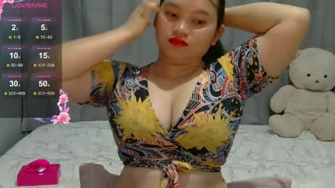 fhwilloughbyxx online show from April 20, 2026, 10:40 am