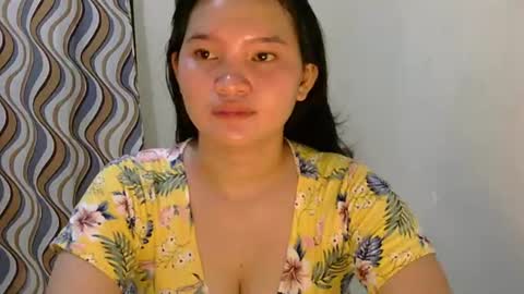 fhwilloughbyxx online show from June 22, 2026, 10:45 am